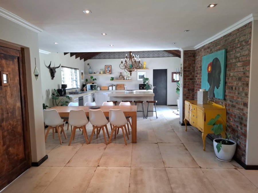 3 Bedroom Property for Sale in Lakeside Western Cape